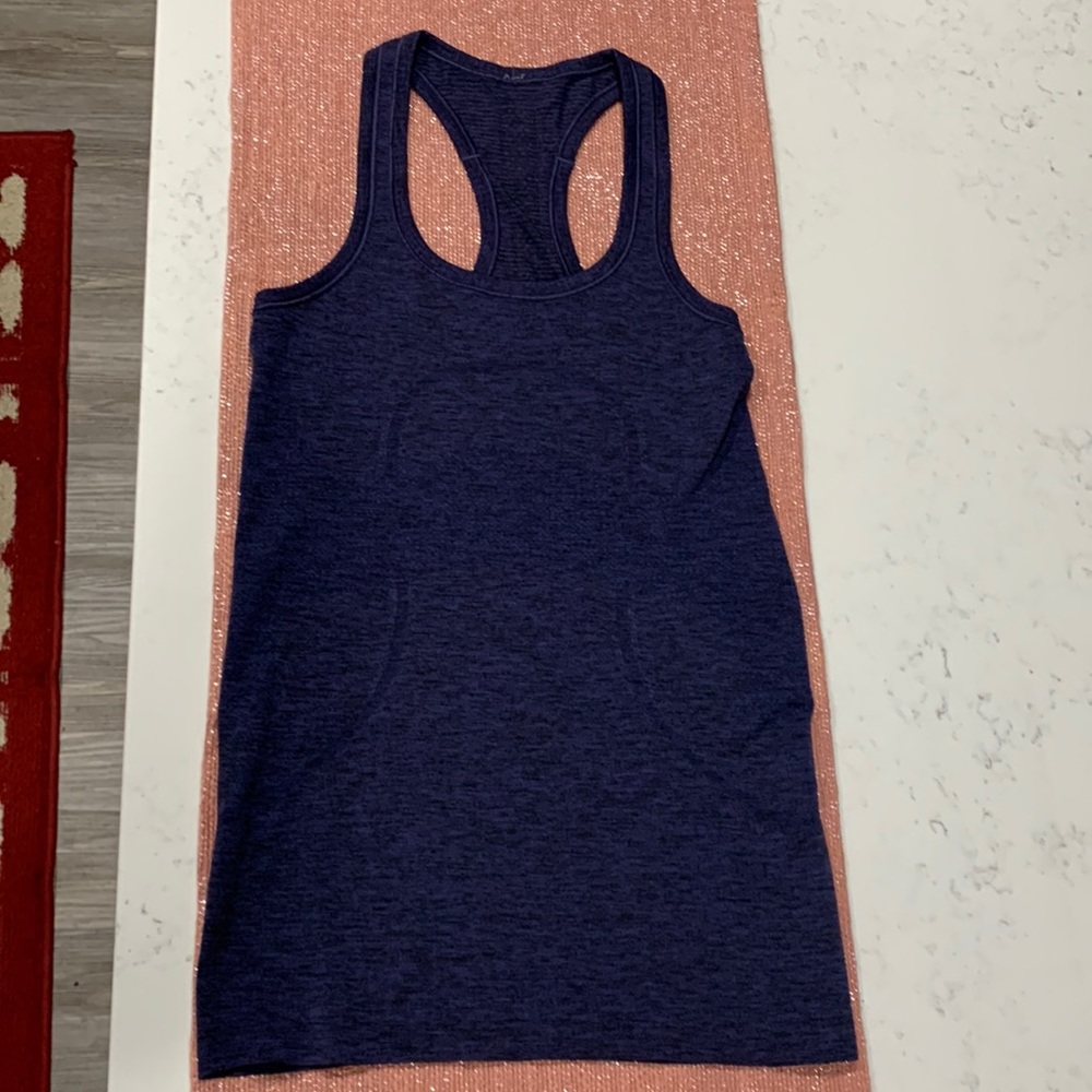 Lululemon tank top
